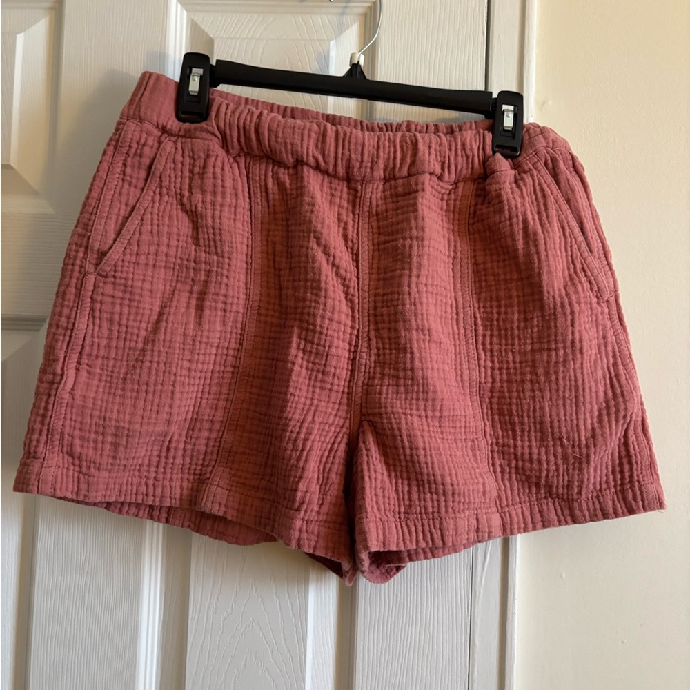 Madewell High Waist Textured Shorts in Dusty Rose